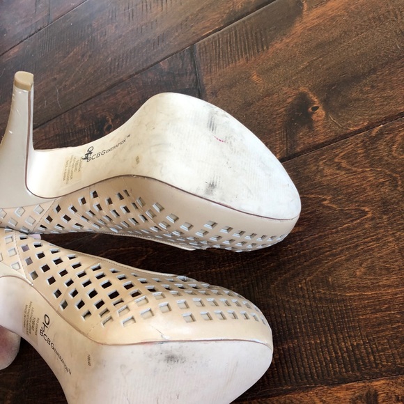 BCBG nude heels - Picture 6 of 6